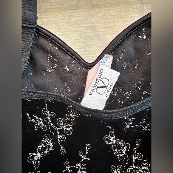 Vintage Valentino Intimo Stretch Corset Top Black Velvet Cream Floral Embroidery - Picture 3 of 5